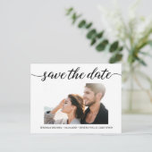 エレガントなスクリプト写真エンゲージメント セーブ・ザ・デート ポストカード (スタンド正面)