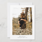 エレガントなスクリプト写真オーバーレイ ベビーシャワー 招待状 (裏面)