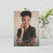 エレガントなスクリプト シンプル ツー フォト 卒業 サンキューカード (スタンド正面)