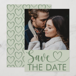 エレガントなセージグリーンの写真とハートの「Save the Date」 セーブザデート