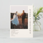 エレガントなタイポグラフィーの結婚式招待状 招待状 (スタンド正面)