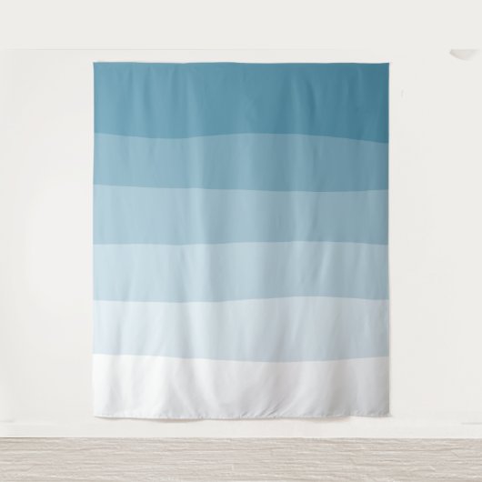 エレガントなダスティブルーの背景の色合い タペストリー (正面)