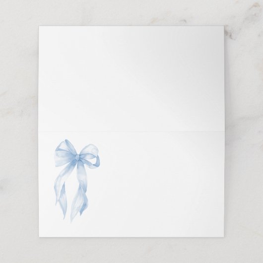エレガントなダスティーブルーの手描きリボン  ブライダルシャワー プレイスカード (外部開封)