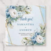 エレガントなダスティーブルーの花のユーカリのウェディングタグ フェイバータグ (正面)