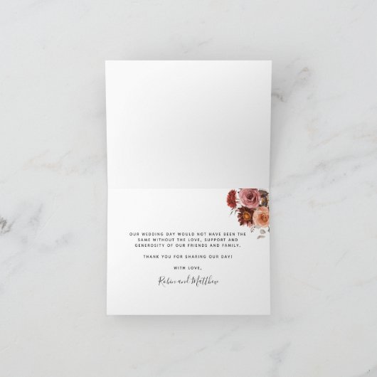 エレガントなダスティーブルー、ブッシュとバーガンディの花 サンキューカード (内部)