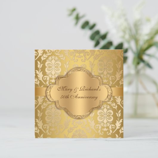 エレガントなダマスク織の花の渦巻の金ゴールド第50記念日 招待状 (スタンド正面)
