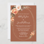 エレガントなテラコッタ ボーホー フラワー QR コード ウェディング 招待状 (正面)