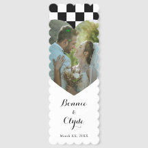 エレガントなデザインが特徴のウェディングブックマーク