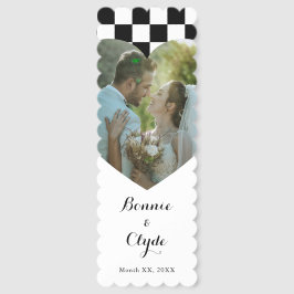 エレガントなデザインが特徴のウェディングブックマーク