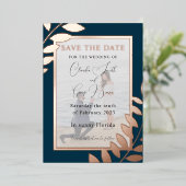 エレガントなトロピカルリーフの写真でSave The Dateを実現 箔招待状 (立ち正面)