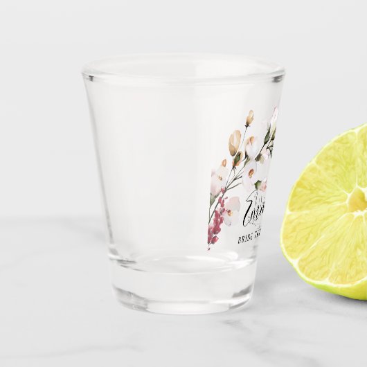 エレガントなバラ色の花のウェディングパーティー ショットグラス (左)