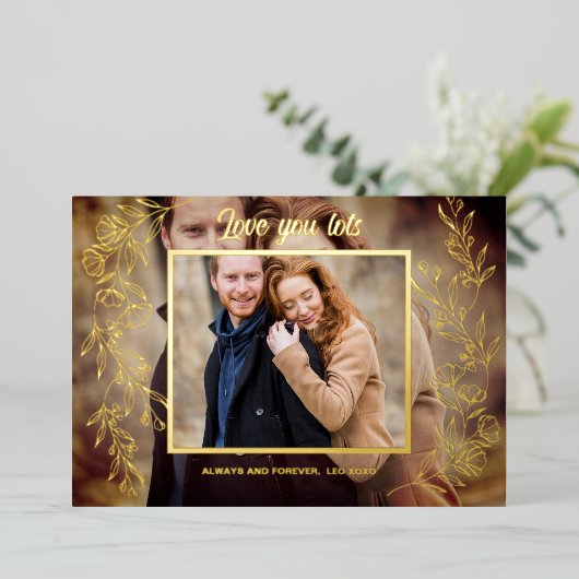 エレガントなバレンタインデーの3枚の写真 箔シーズンカード (立ち正面)