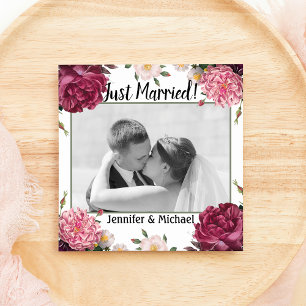 エレガントなバーガンディとピンクの結婚発表 シーズンカード