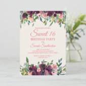 エレガントなバーガンディピンクの水彩花のスイート16 招待状 (スタンド正面)