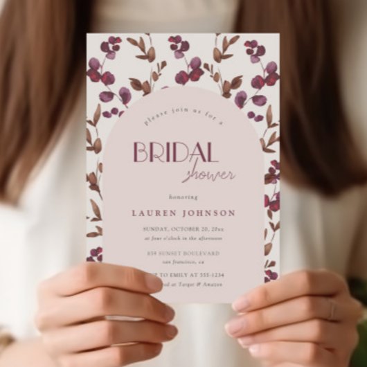 エレガントなバーガンディ フラワー ブライダル シャワー 招待状