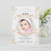 エレガントなパステルカラーの野の花 赤ちゃんの写真 1歳の誕生日 招待状 (スタンド正面)