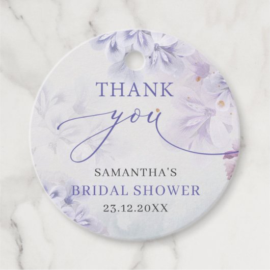 エレガントなパステル紫の春の花をあしらったブライダルシャワー フェイバータグ (正面)