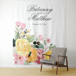 エレガントなパーソナライズされた水彩花のウェディング タペストリー