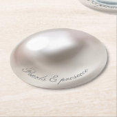 エレガントなパールとプロセッコのブライダルシャワー ラウンドペーパーコースター (アングル)