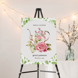 エレガントなピンクとグリーンの花のブライダルシャワー