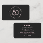 エレガントなピンクとブラックのエンゲージメントリングロゴ ウェディング 名刺 (正面/裏面)