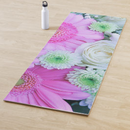 エレガントなピンクと白の花 フローラルブーケ | ヨガマット