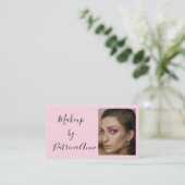 エレガントなピンクのスクリプトロゴ写真メイク 名刺 (スタンド正面)