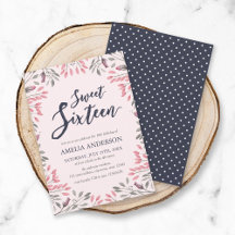 エレガントなピンクの花のスイート16の誕生日招待状