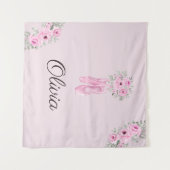 エレガントなピンクの花柄バレリーナ名前 タペストリー (正面(横))