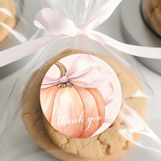 エレガントなピンクの蝶結びのカボチャの感謝ステッカー ラウンドシール