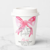 エレガントなピンクの蝶結び バチェロレッテパーティー 紙コップ (裏面)