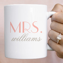 エレガントなブッシュの花嫁「ミセス」結婚式モノグラム コーヒーマグカップ