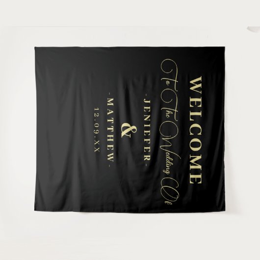 エレガントなブラックとゴールドのカリグラフィー結婚式ウェルカムバナー タペストリー (正面(横))