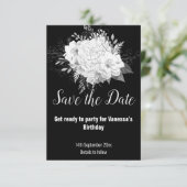 エレガントなブラックとホワイトの花柄の「Save the Date」カード 出欠カード (スタンド正面)
