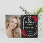 エレガントなブラックシルバー レッド フォト 50歳の誕生日 招待状 (スタンド正面)