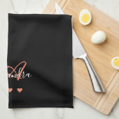 エレガントなブラックピンクのスクリプトネーム モノグラム キッチンタオル (四つ折り)
