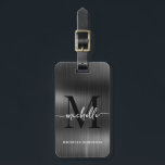 エレガントなブラックメタルモノグラムイニシャルスクリプト ラゲッジタグ<br><div class="desc">女性的でスタイリッシュなモダンエレガントモノグラムイニシャルネームスクリプトブラックメタルカスタムパーソナライズドパーソナライズドスーツケースバッグタグ。 このデザインは、モノグラムイニシャル、フルネーム、住所情報が、黒の疑似金属箔の背景に、美しい手書きのスワッシュテールフォントカリグラフィー(またはタイポグラフィー)で表現されています。 これらは簡単にカスタマイズできます。 結婚式、スイート16の誕生日、ブライズシャワー、卒業式、そして誰にでも、豪華なスタイルが好きな人へのスタイリッシュでフェミニンなギフトです。</div>