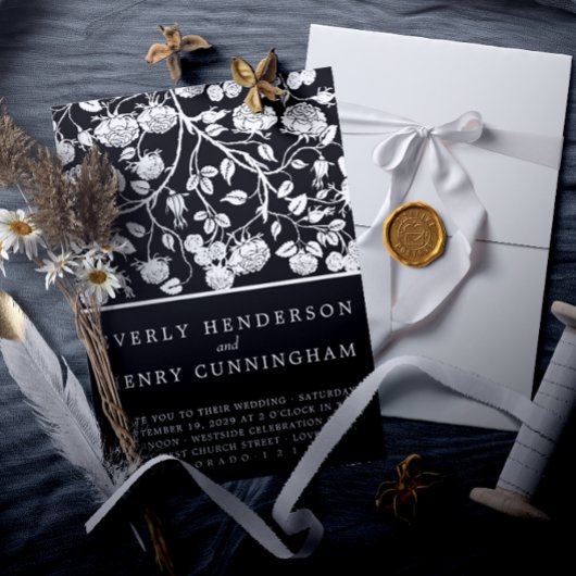 エレガントなブラック&ホワイトのローズ フラワー ウェディング 招待状