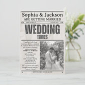 エレガントなブラック＆ホワイトの写真 ウェディングニュースペーパー 招待状 (スタンド正面)