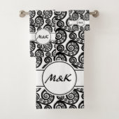 エレガントなブラック&ホワイトイニシャル ボタニカルシダの葉 バスタオルセット (インサイチュ)