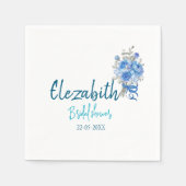 エレガントなブルーの花柄のブライダルシャワーの招待状の紙 スタンダードカクテルナプキン (正面)