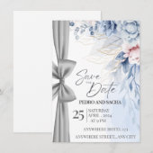 エレガントなブルーの花柄の「Save The Date」カードにシルバー 招待状 (正面/裏面)