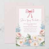 エレガントなブルー ピンク フラワーボウ ブライダルシャワー ブランチ 招待状 (正面/裏面)