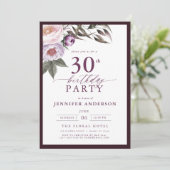 エレガントなプラムパープルの花飾りスクリプト 30歳の誕生日 招待状 (スタンド正面)