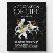 エレガントなホワイトオリエンタルユリ  ライフセレブレーション フォトプラーク (正面)