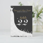 エレガントなホワイトレースのウェディングドレス テーブル22 招待状 (スタンド正面)