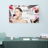 エレガントなメイクアップアーティストがいるモダンな美容院でのヘアカット 横断幕 (トレードショー)