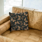 エレガントなモナーク蝶のモノグラム ミニマリスト クッション