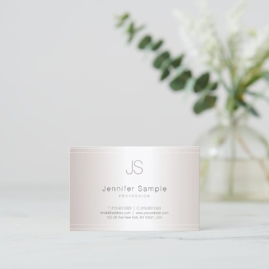 エレガントなモノグラムのテンプレートのモダンな銀製のサロン 名刺 (スタンド正面)