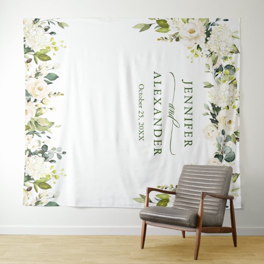 エレガントなユーカリと白いバラのウェディングバックドロップ タペストリー (インサイチュ(横))